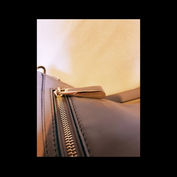 MICHAEL Michael Kors Matilda Handbag - Picture 3 of 7